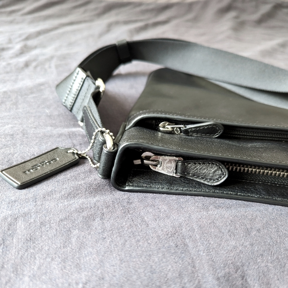 Coach Men's Leather Crossbody Bag - Picture 5 of 5